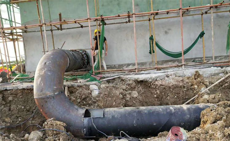 防腐螺旋廠家,鋼材場鋼護筒加工,836mm螺旋鋼管,530-8mm螺旋鋼管